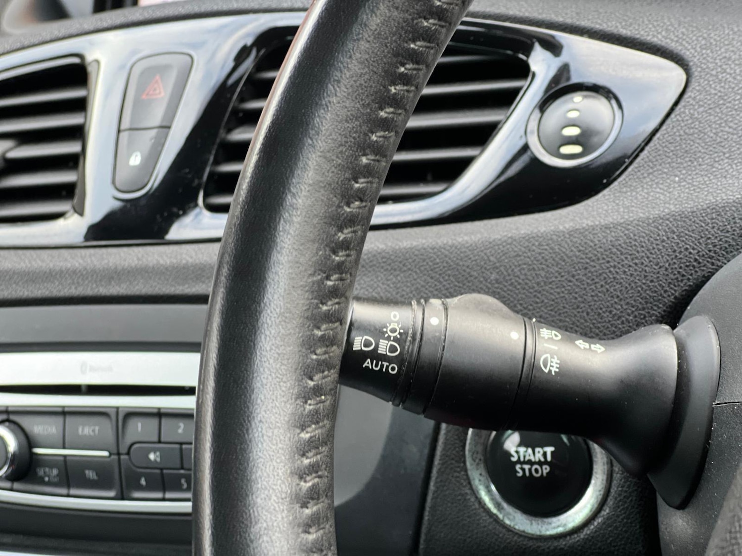 Used Renault Scenic for sale - 77074044: Photo 41