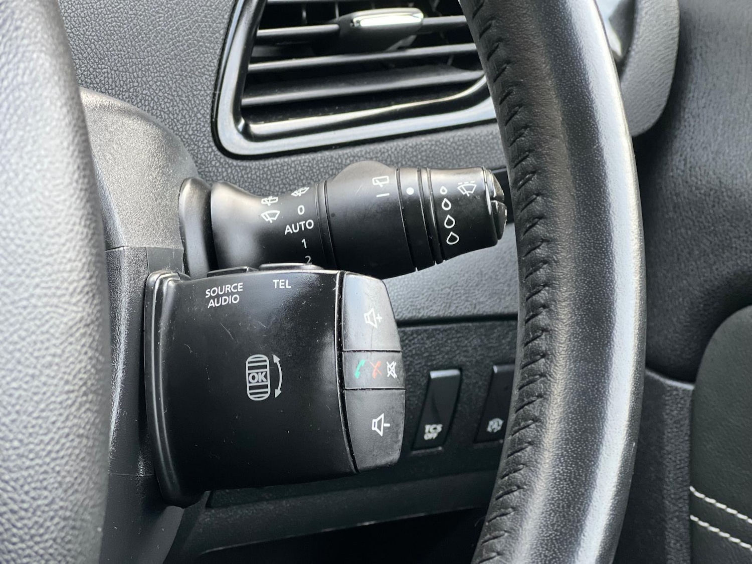 Used Renault Scenic for sale - 77074044: Photo 42