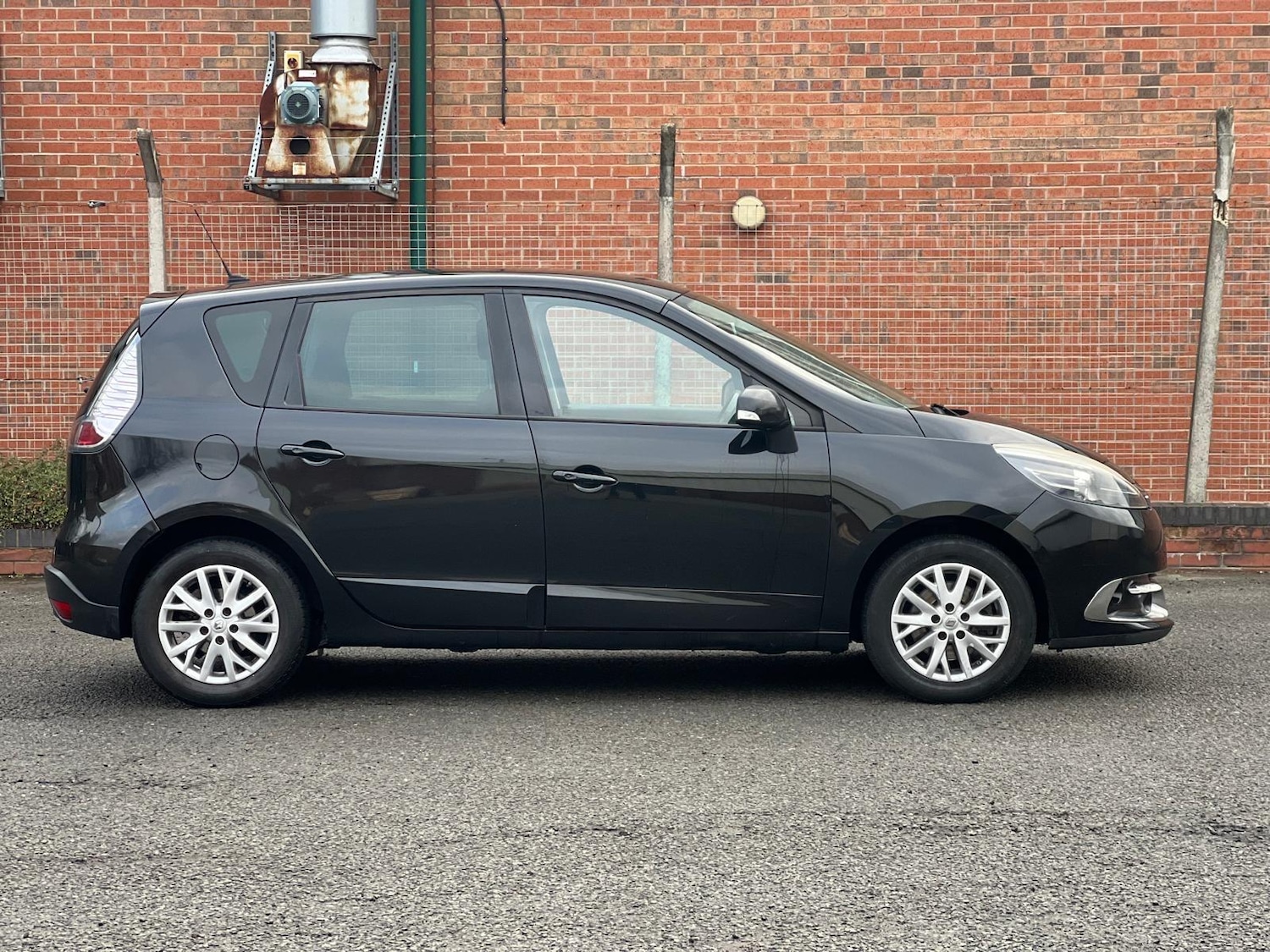 Used Renault Scenic for sale - 77074044: Photo 5