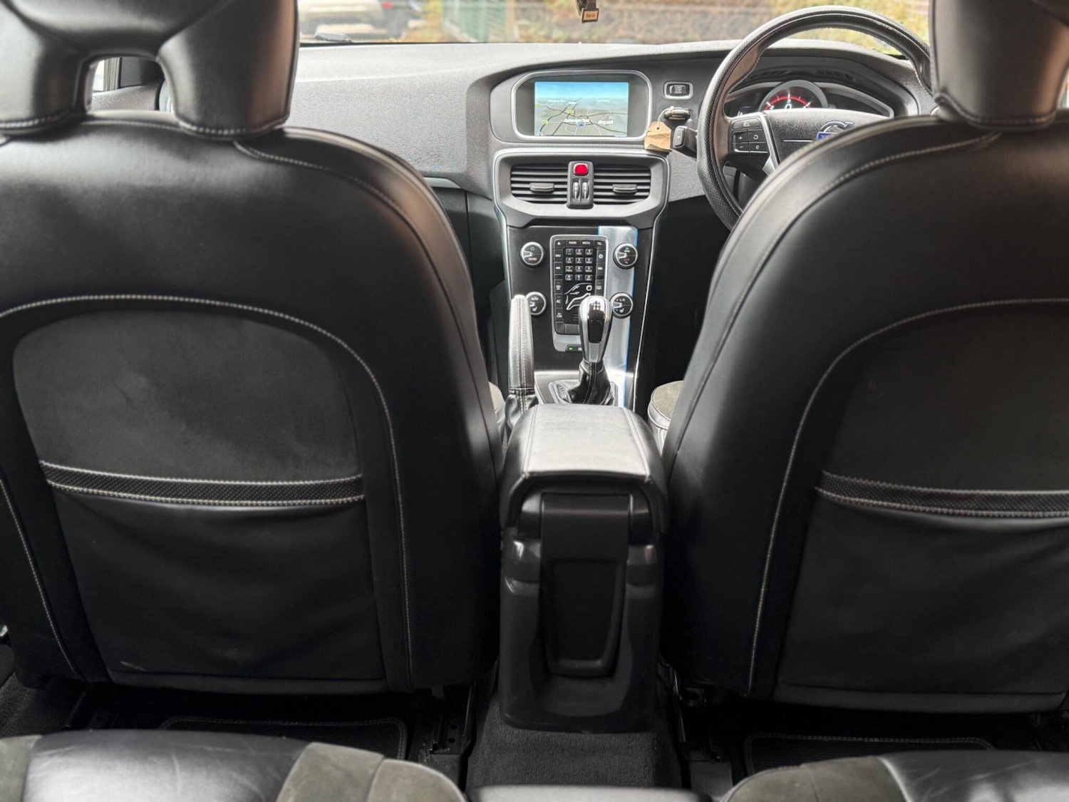 Used Volvo V40 2015 for sale - 76084581: Photo 12