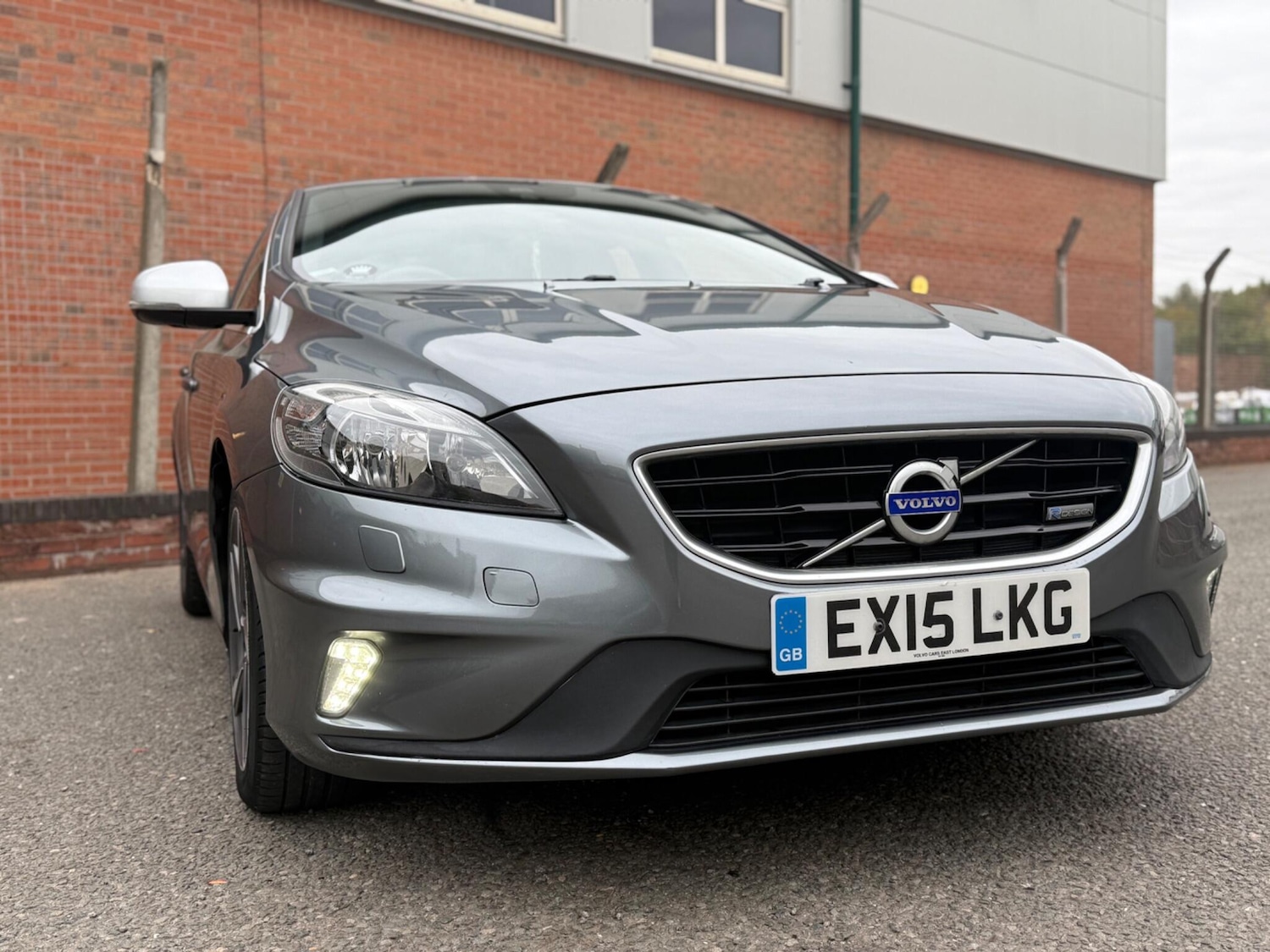 Used Volvo V40 2015 for sale - 76084581: Photo 24