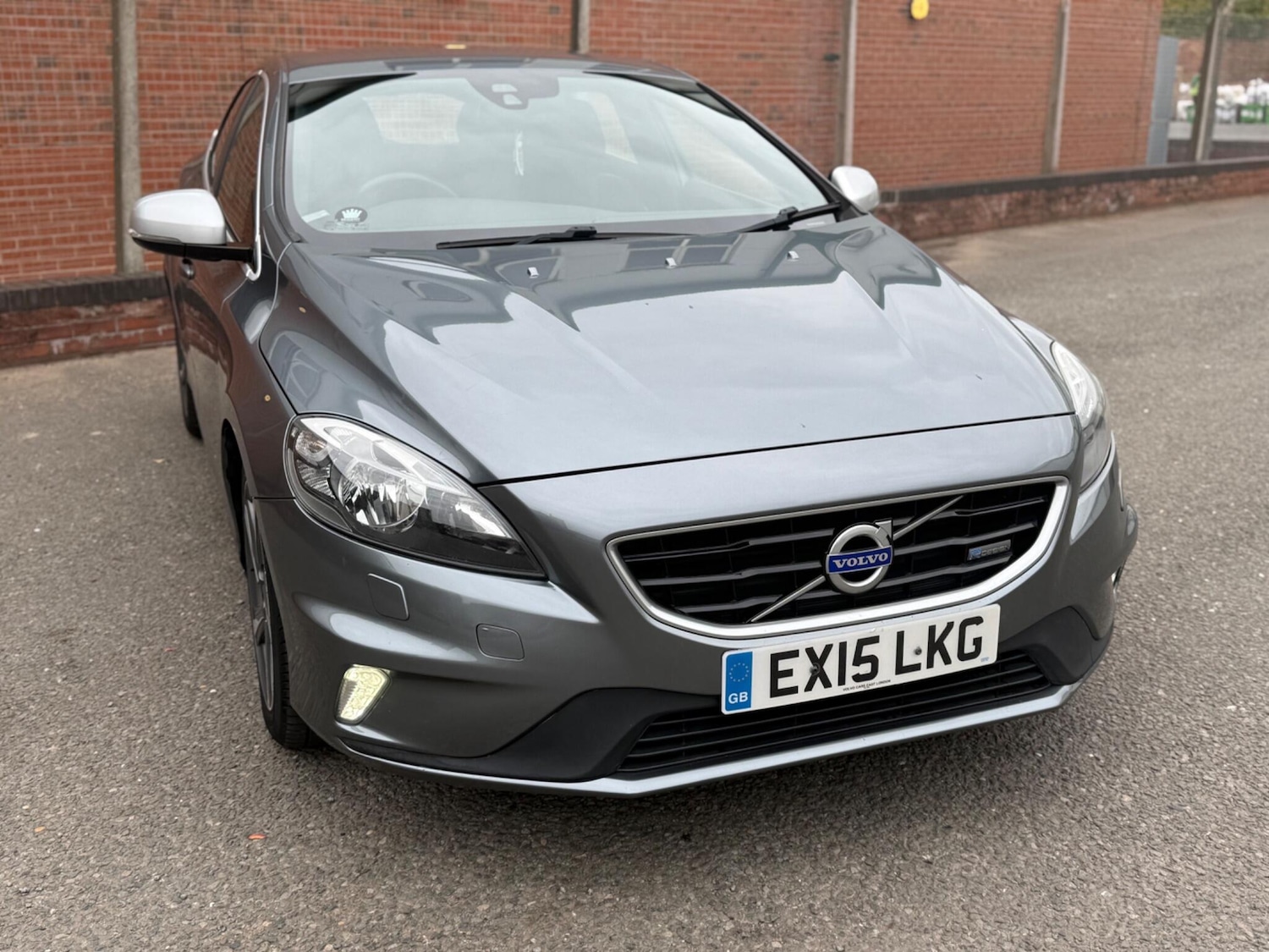 Used Volvo V40 2015 for sale - 76084581: Photo 9