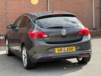 Used Vauxhall Astra 2014 for sale - 76188914: Photo 2