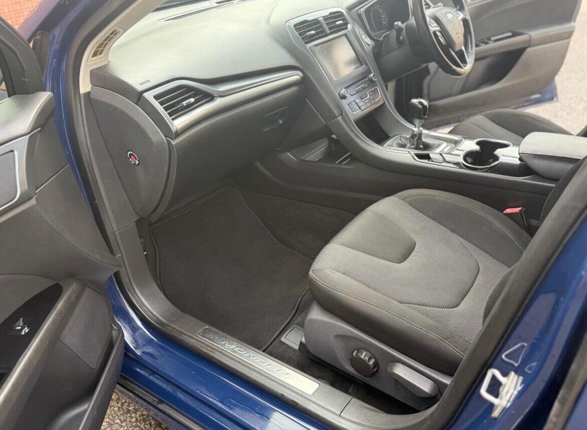 Used Ford Mondeo 2015 for sale - 77021312: Photo 31