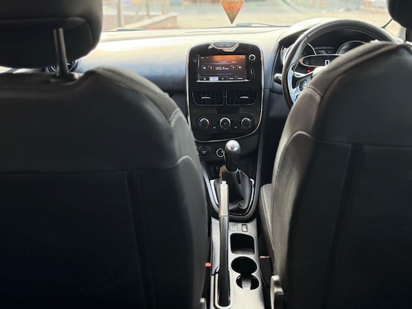 Used Renault Clio 2013 for sale - 76188890: Photo 12