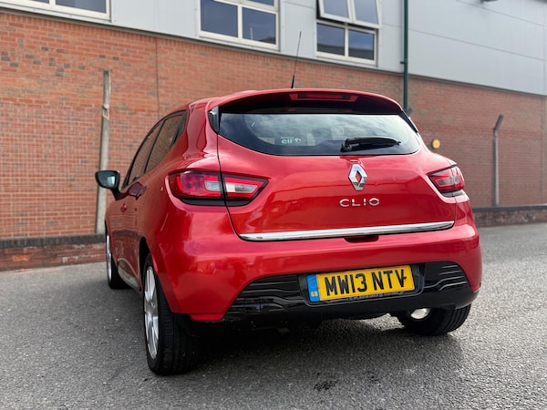 Used Renault Clio 2013 for sale - 76188890: Photo 2
