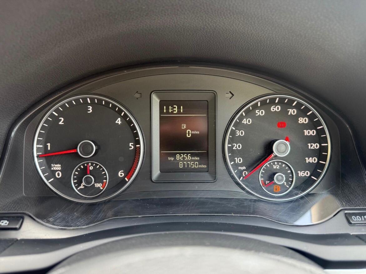 Used Volkswagen Jetta 2010 for sale - 76521865: Photo 19