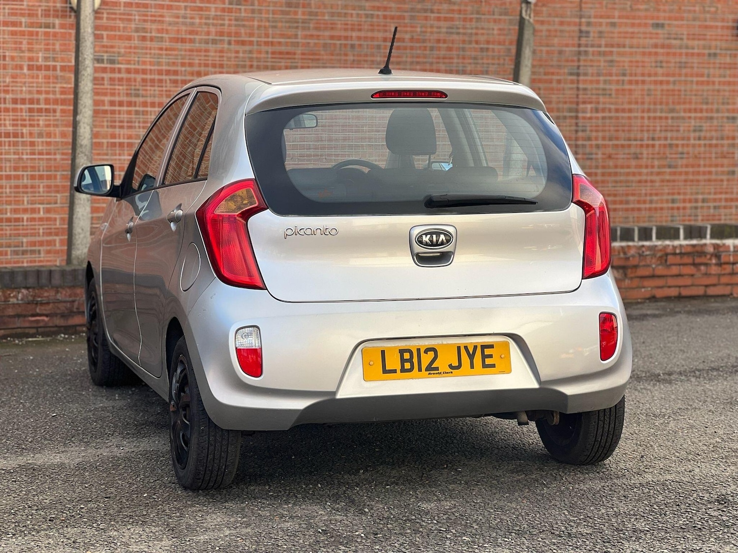 Used Kia Picanto 2012 for sale - 77315011: Photo 27