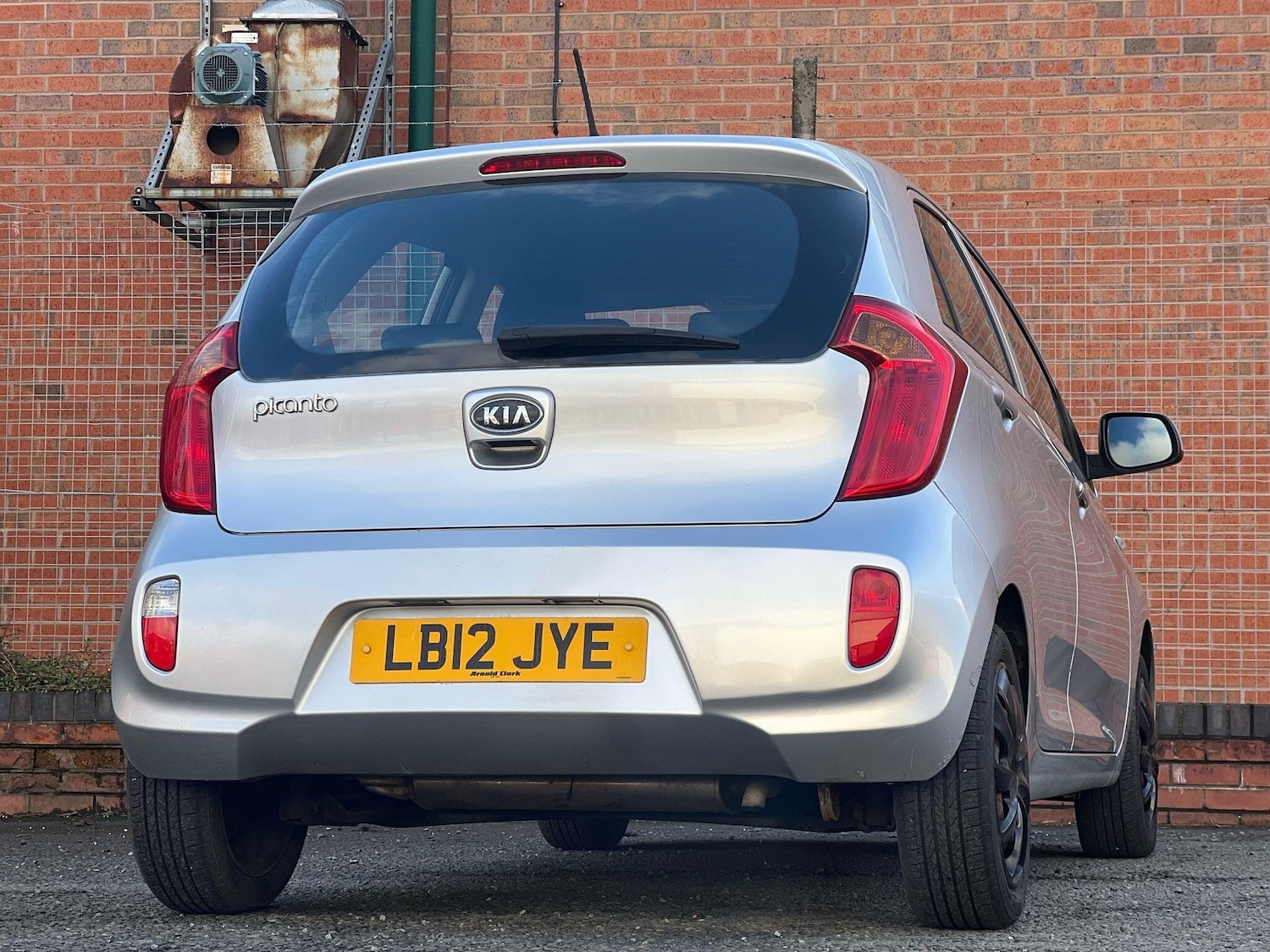 Used Kia Picanto 2012 for sale - 77315011: Photo 29