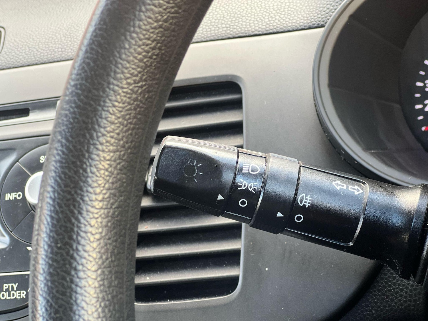 Used Kia Picanto 2012 for sale - 77315011: Photo 37