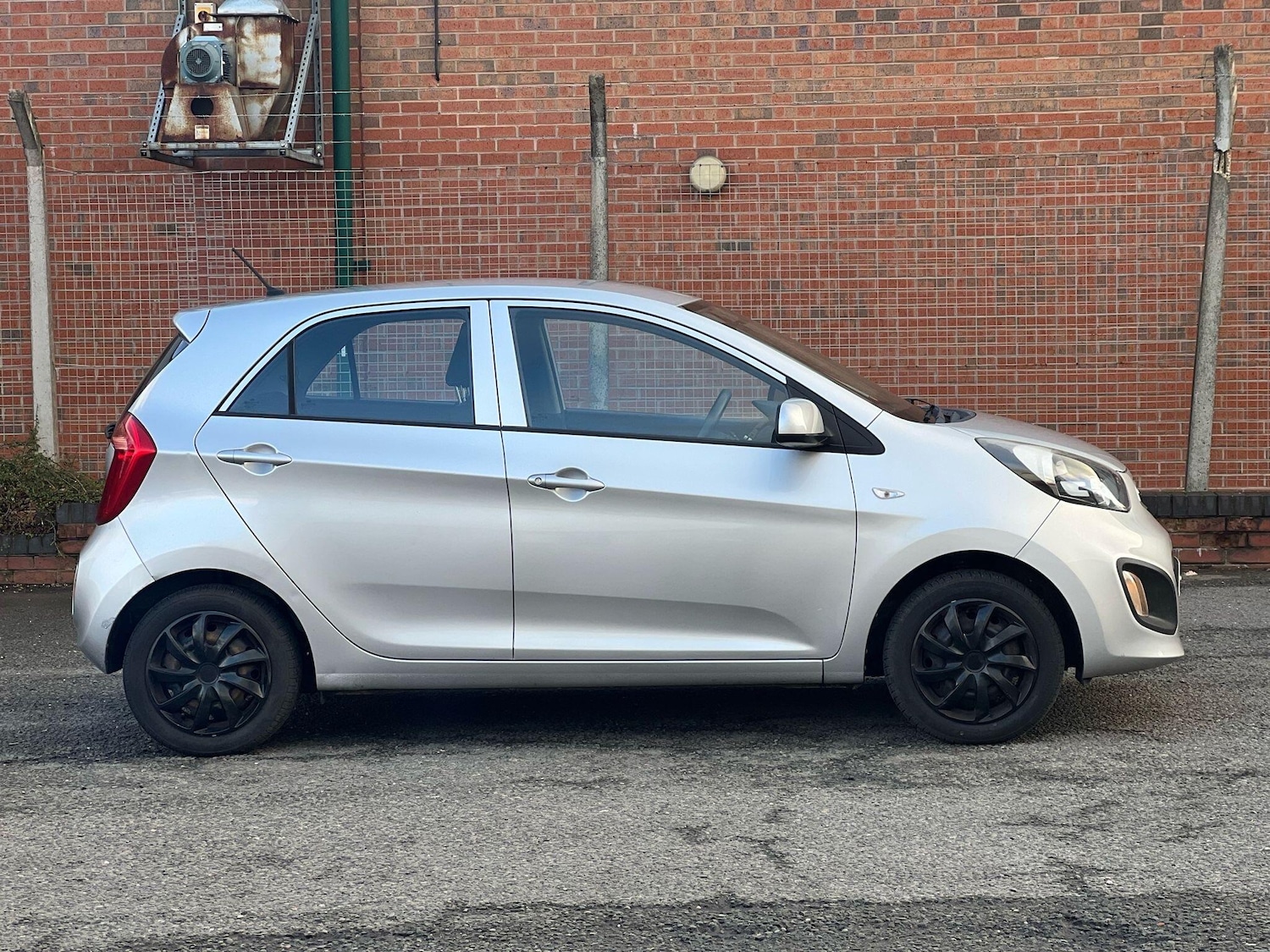 Used Kia Picanto 2012 for sale - 77315011: Photo 5