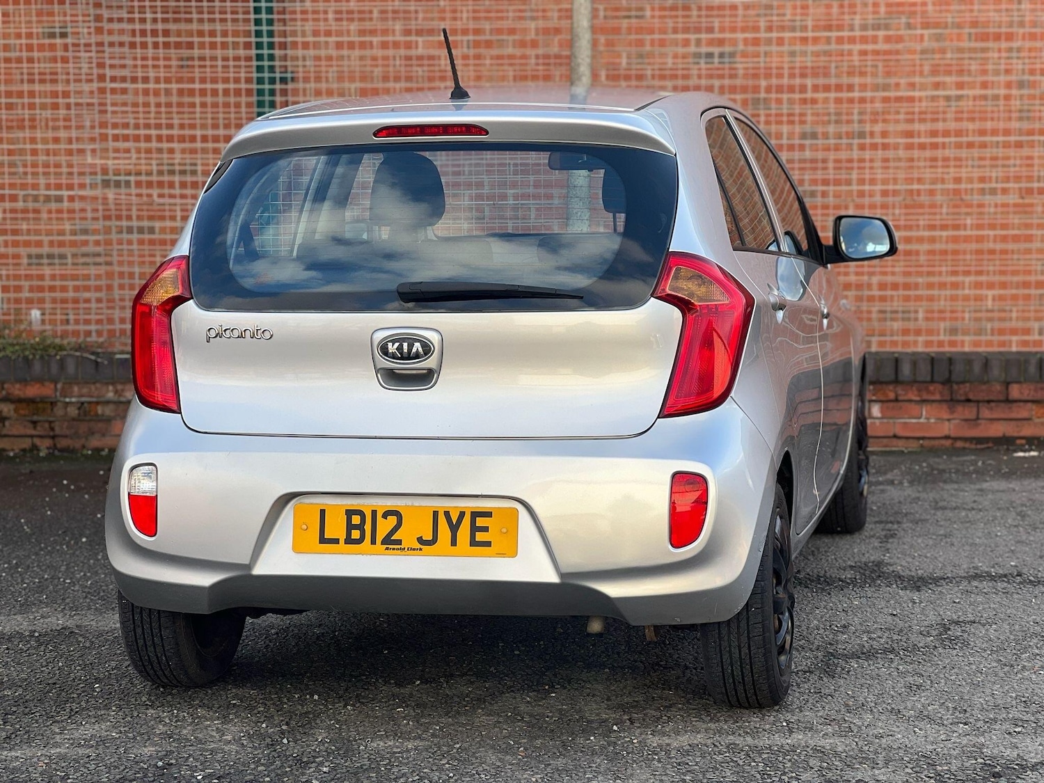 Used Kia Picanto 2012 for sale - 77315011: Photo 6