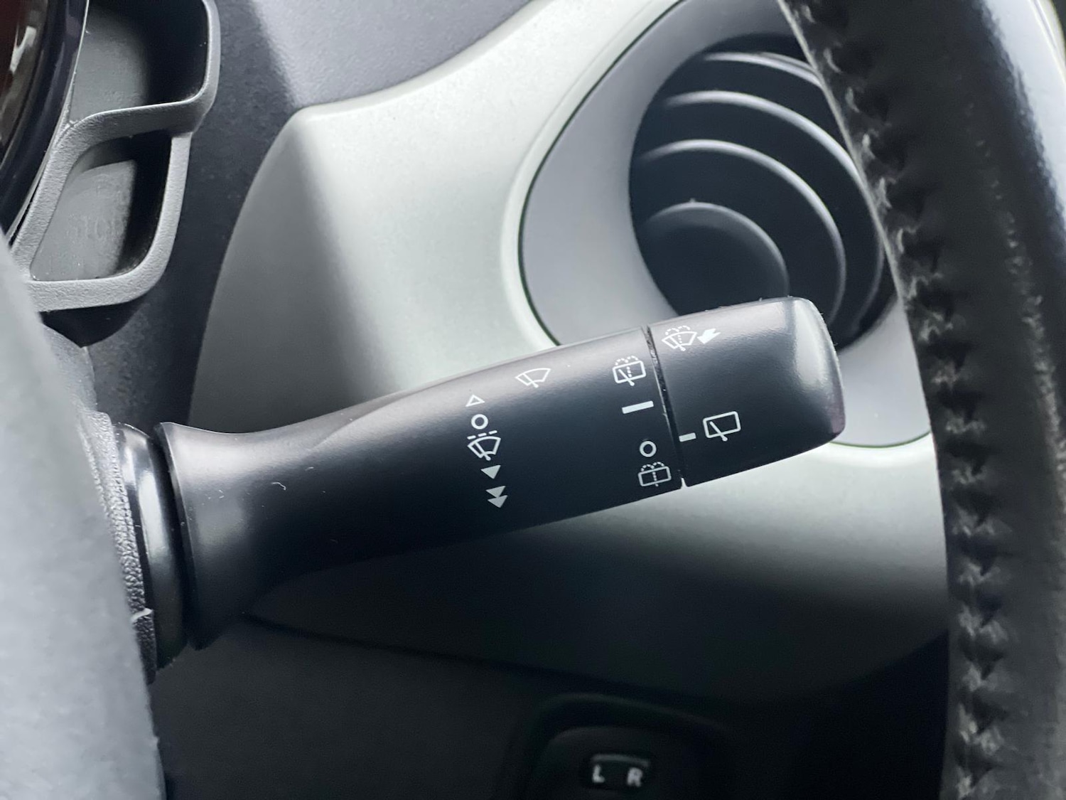 Used Peugeot 108 2016 for sale - 77029299: Photo 38