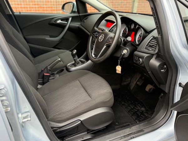 Used Vauxhall Astra 2015 for sale - 76270724: Photo 29