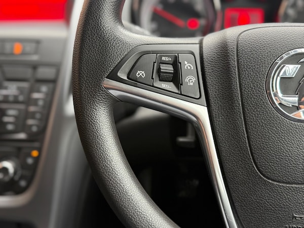 Used Vauxhall Astra 2015 for sale - 76270724: Photo 41