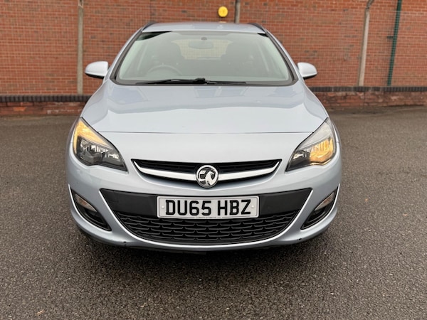 Used Vauxhall Astra 2015 for sale - 76270724: Photo 4