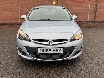 Used Vauxhall Astra 2015 for sale - 76270724: Photo