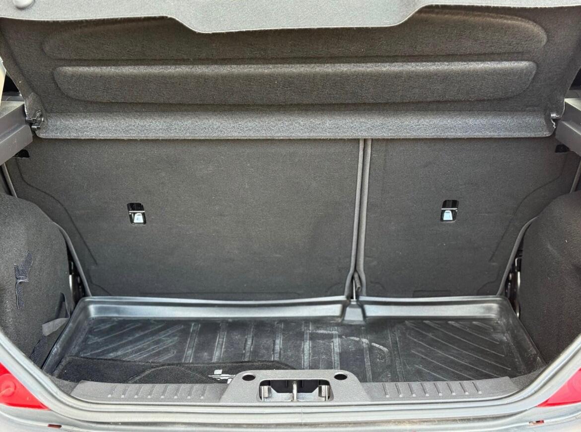 Used Ford Fiesta 2013 for sale - 76942577: Photo 12