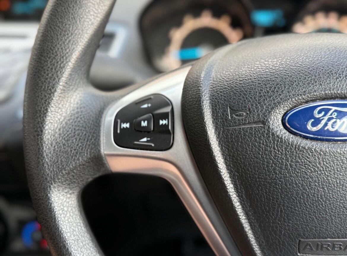 Used Ford Fiesta 2013 for sale - 76942577: Photo 39