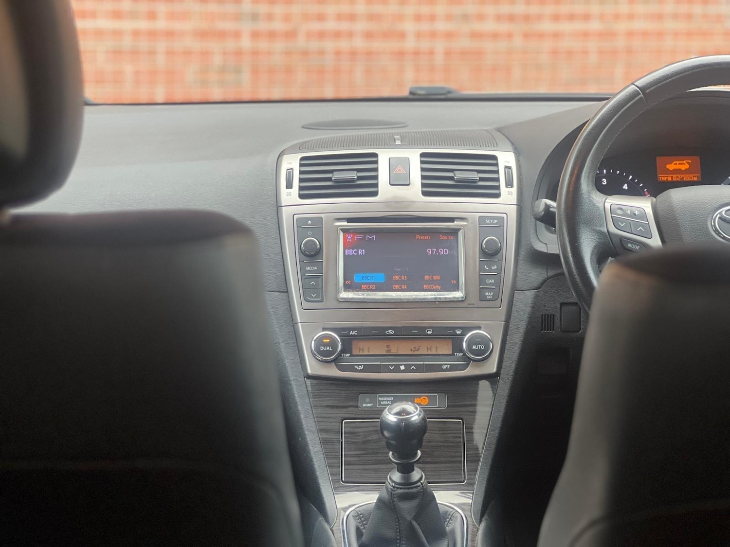 Used Toyota Avensis 2012 for sale - 76878403: Photo 12