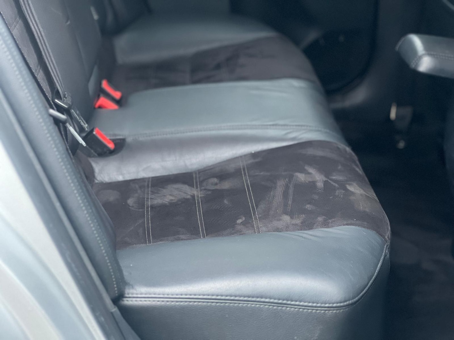 Used Toyota Avensis 2012 for sale - 76878403: Photo 18