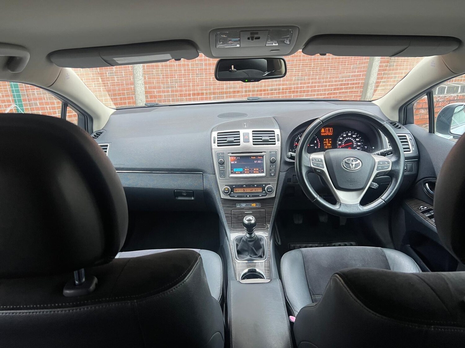 Used Toyota Avensis 2012 for sale - 76878403: Photo 19