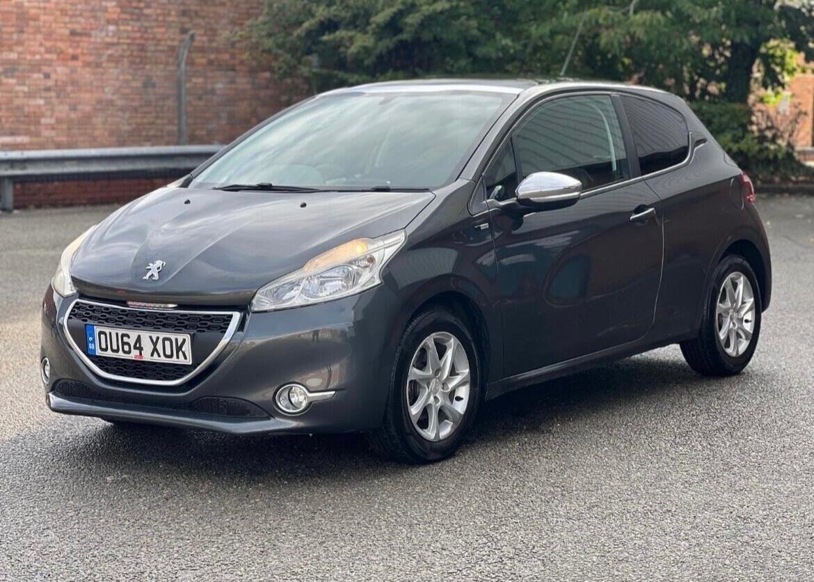 Used Peugeot 208 2014 for sale - 76878376: Photo 1