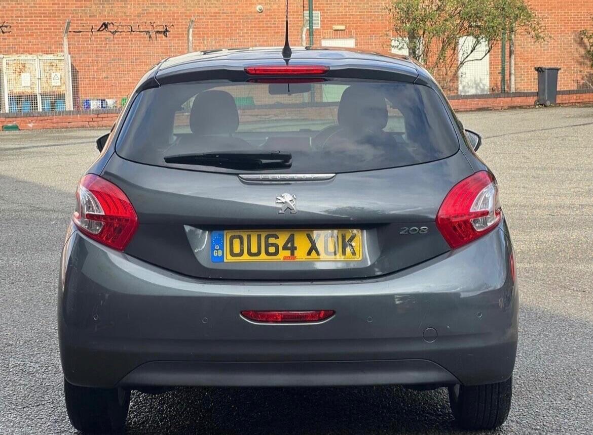 Used Peugeot 208 2014 for sale - 76878376: Photo 10