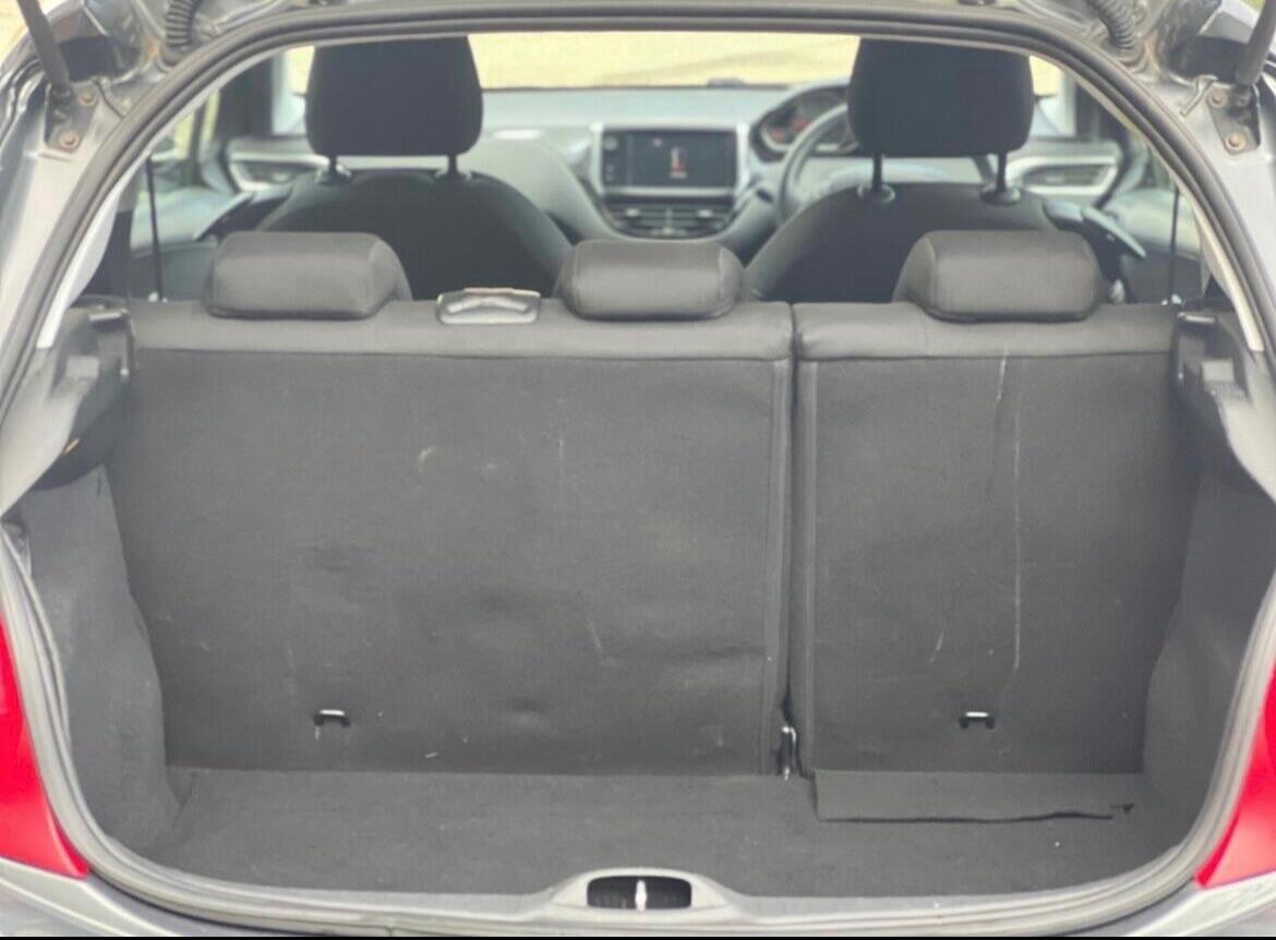 Used Peugeot 208 2014 for sale - 76878376: Photo 13