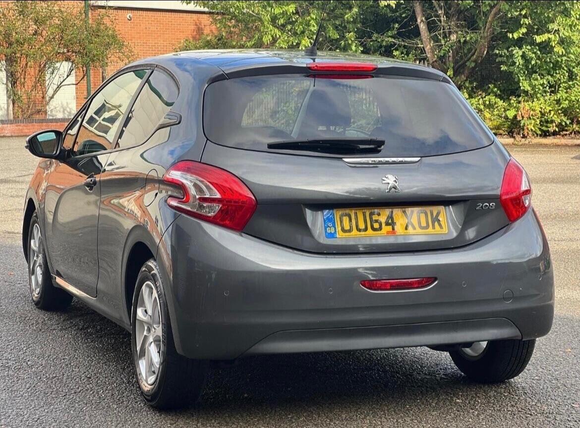 Used Peugeot 208 2014 for sale - 76878376: Photo 2