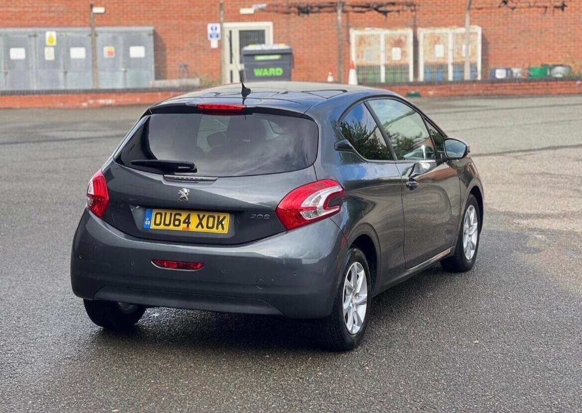 Used Peugeot 208 2014 for sale - 76878376: Photo 8