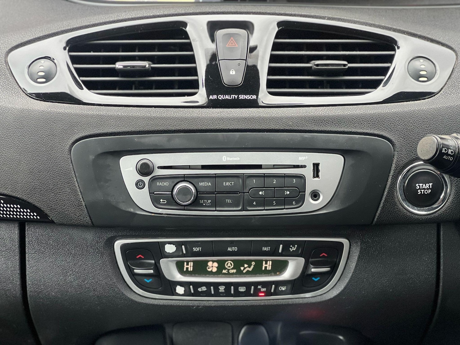 Used Renault Grand Scenic 2013 for sale - 77411331: Photo 20