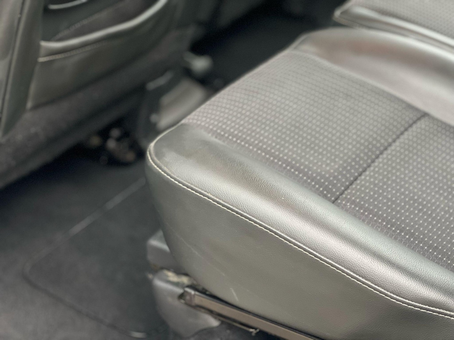 Used Renault Grand Scenic 2013 for sale - 77411331: Photo 35