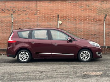 Used Renault Grand Scenic 2013 for sale - 77411331: Photo
