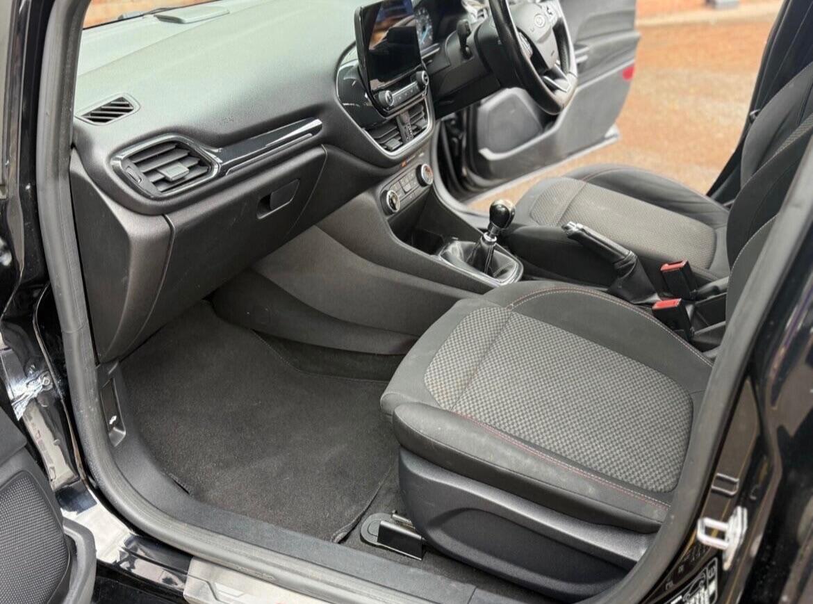 Used Ford Fiesta 2018 for sale - 76994119: Photo 37