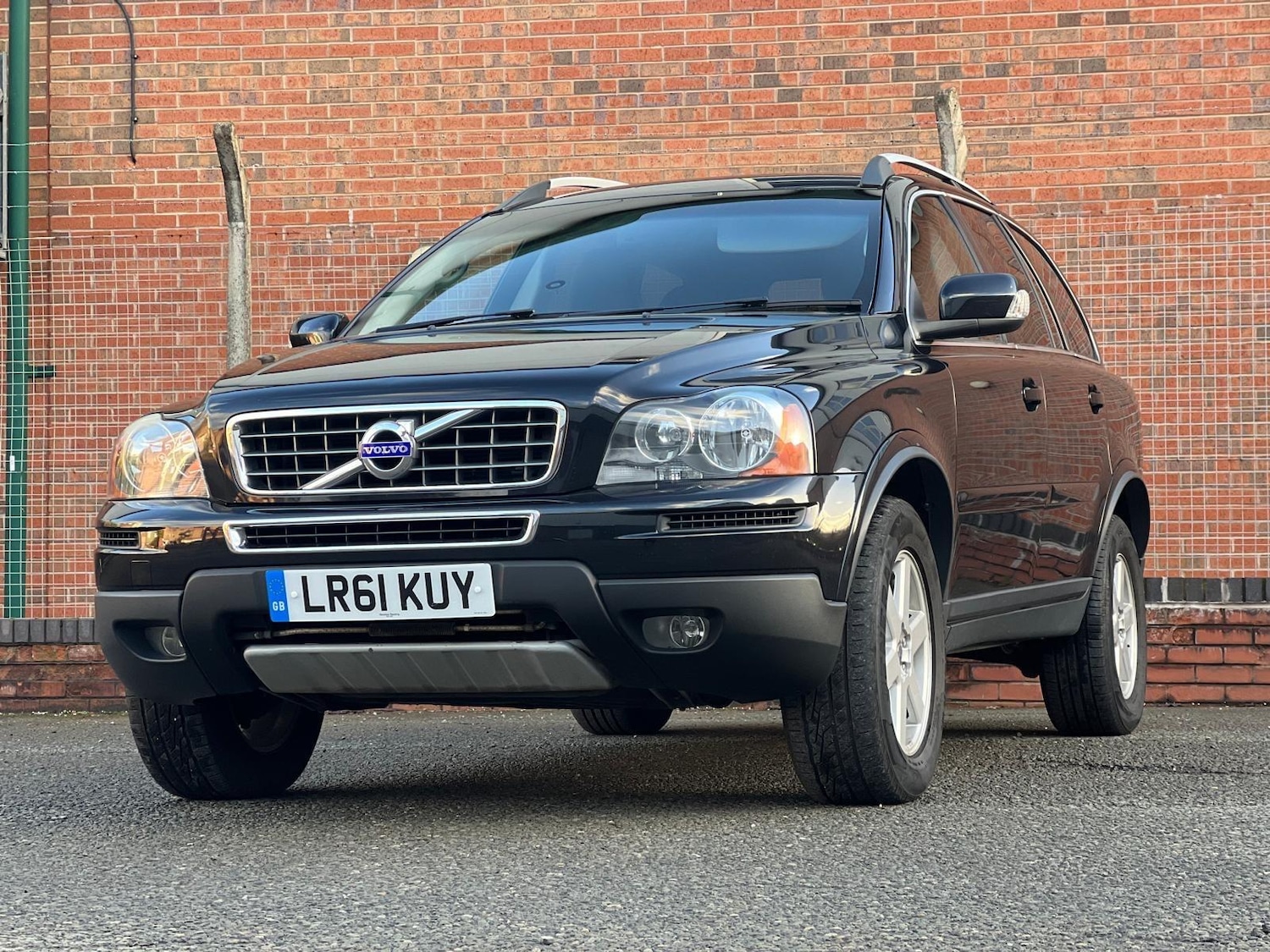 Used Volvo XC90 2011 for sale - 77015316: Photo 10