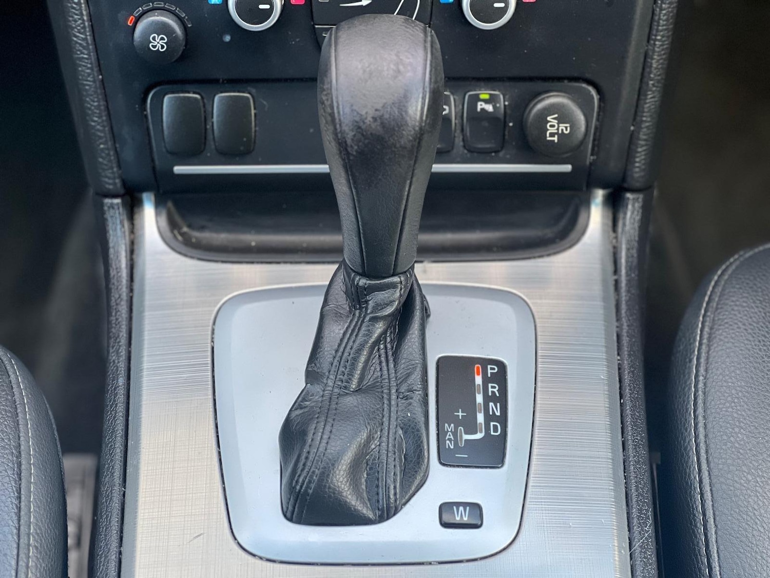 Used Volvo XC90 2011 for sale - 77015316: Photo 24