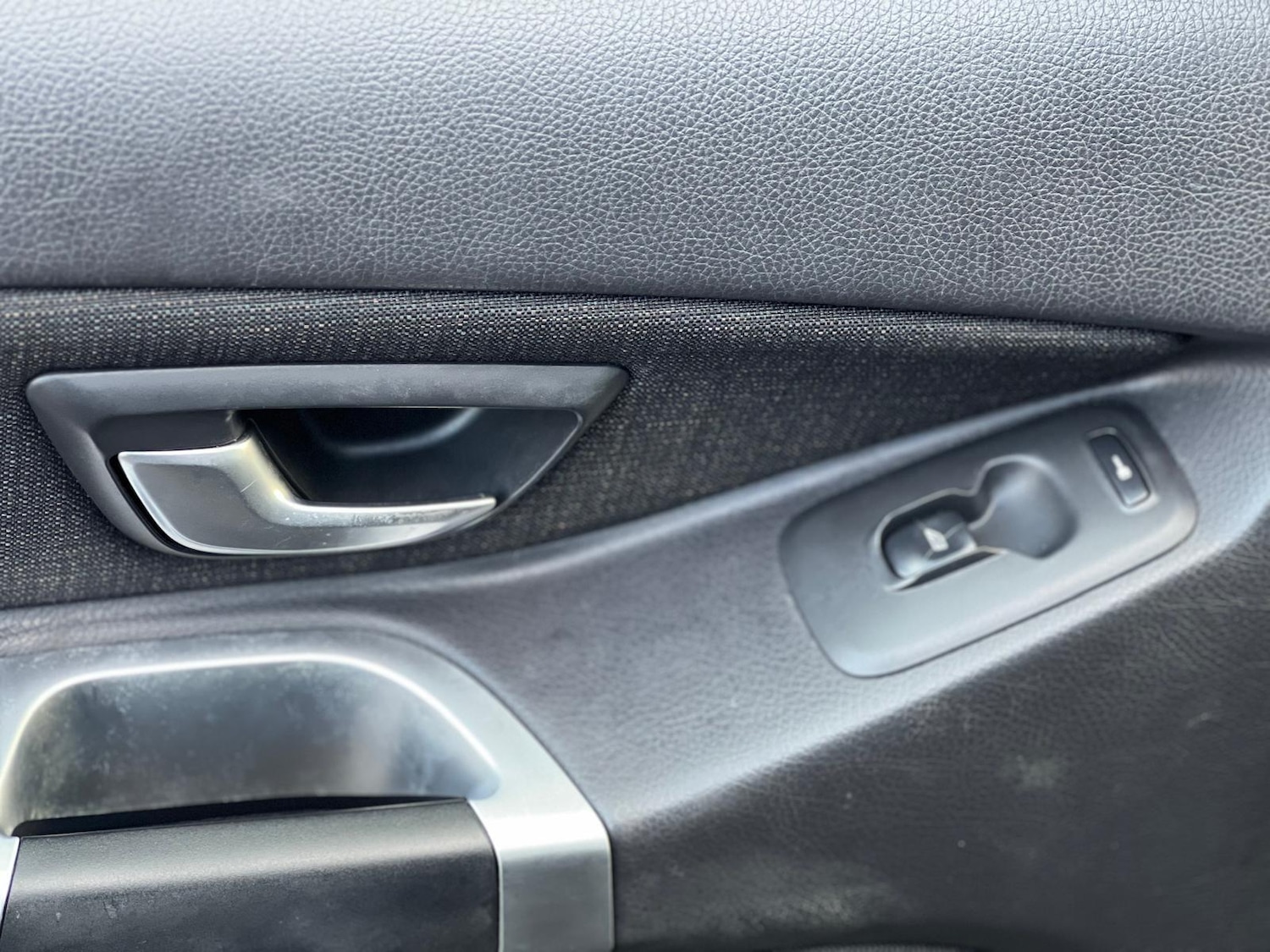 Used Volvo XC90 2011 for sale - 77015316: Photo 41