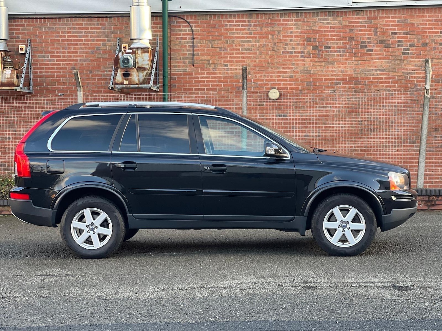 Used Volvo XC90 2011 for sale - 77015316: Photo 5