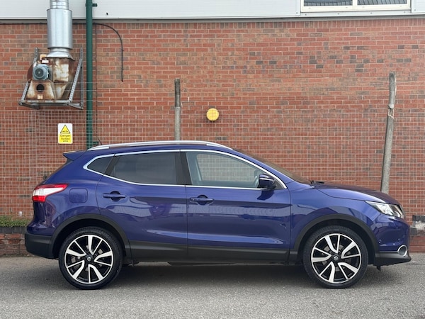 Used Nissan Qashqai 2015 for sale - 76189897: Photo 5