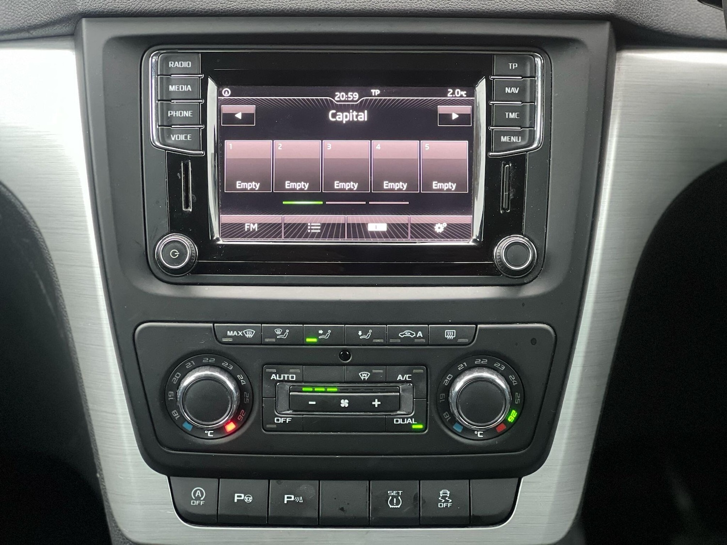 Used Skoda Yeti 2017 for sale - 77425929: Photo 19