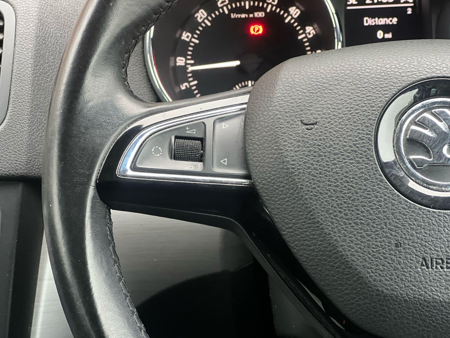 Used Skoda Yeti 2017 for sale - 77425929: Photo 43