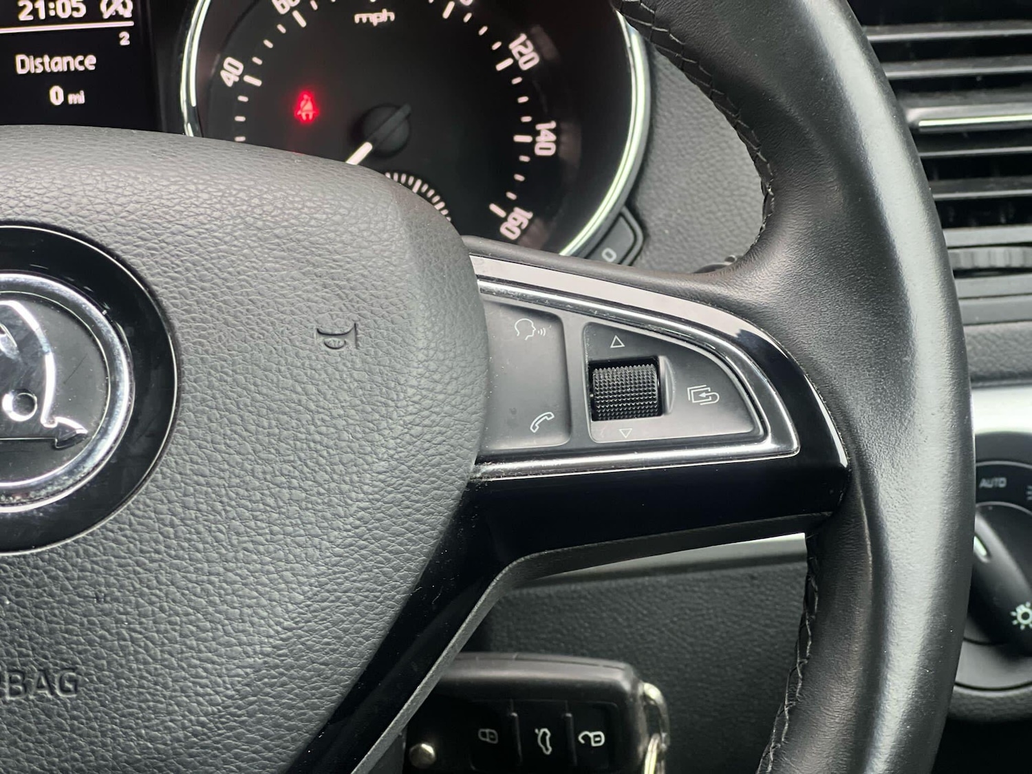 Used Skoda Yeti 2017 for sale - 77425929: Photo 44