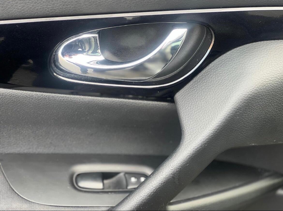 Used Nissan Qashqai 2015 for sale - 77066764: Photo 40