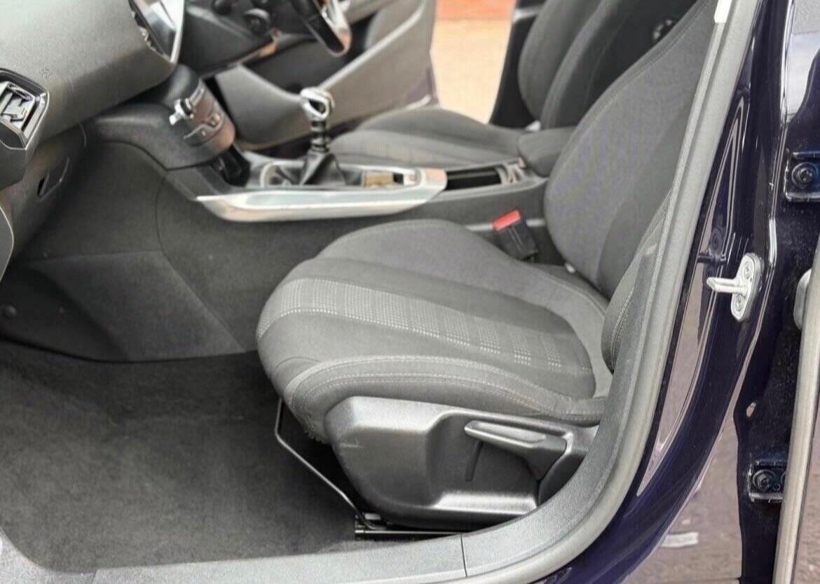 Used Peugeot 308 2016 for sale - 76878414: Photo 14