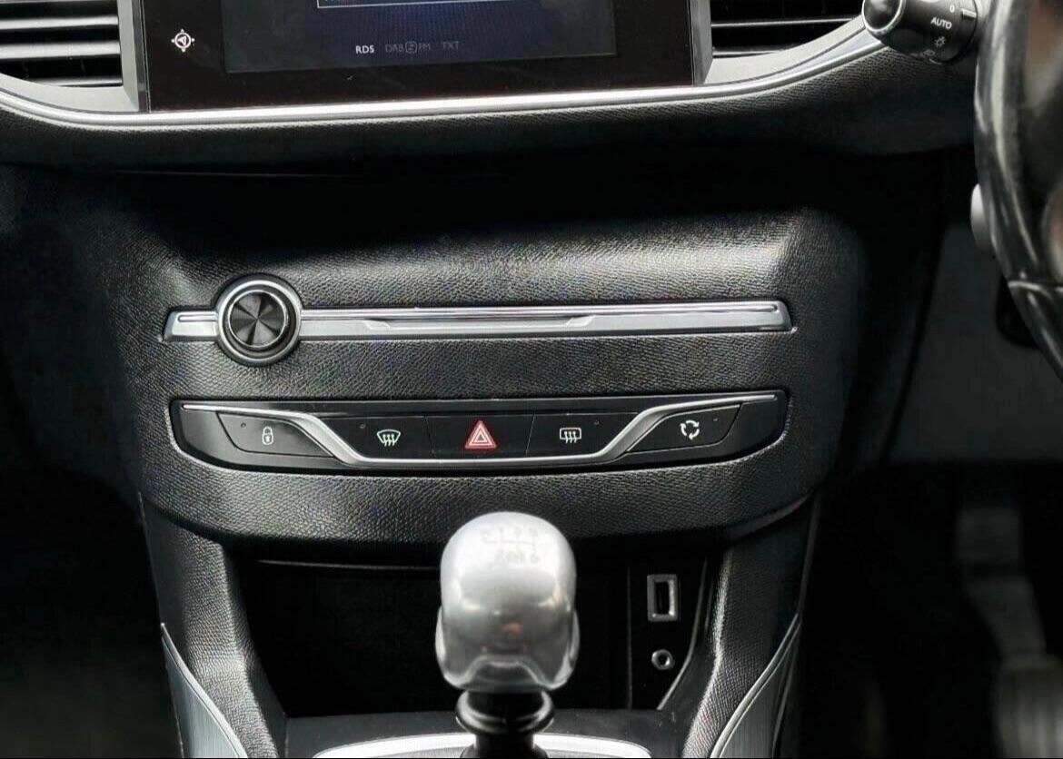 Used Peugeot 308 2016 for sale - 77320975: Photo 19