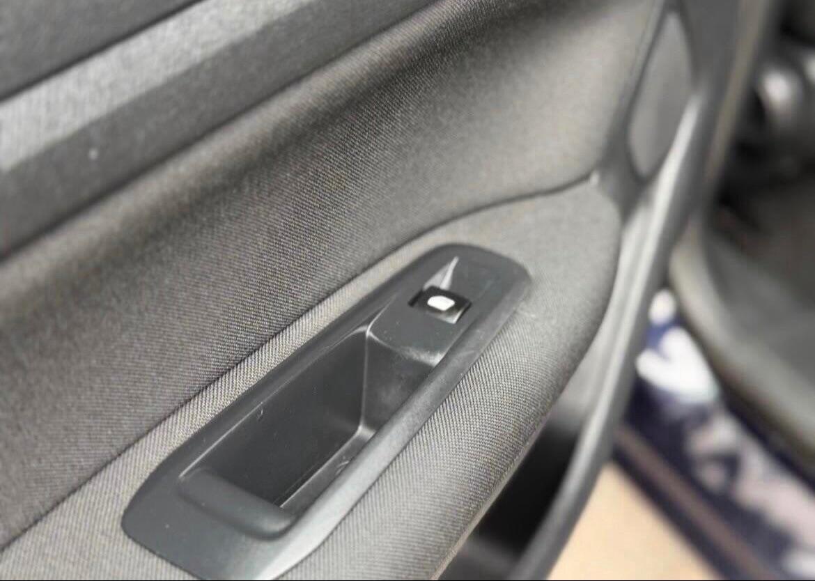 Used Peugeot 308 2016 for sale - 77320975: Photo 39