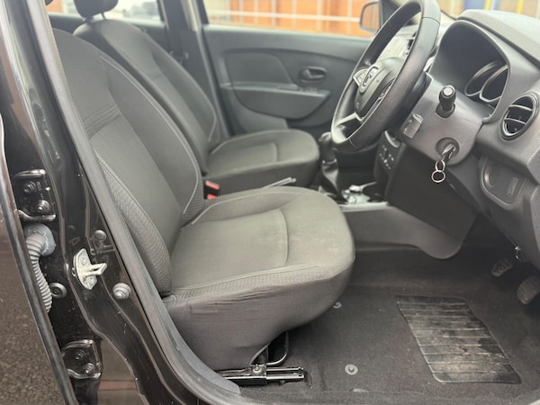 Used Dacia Sandero 2017 for sale - 76000919: Photo 11
