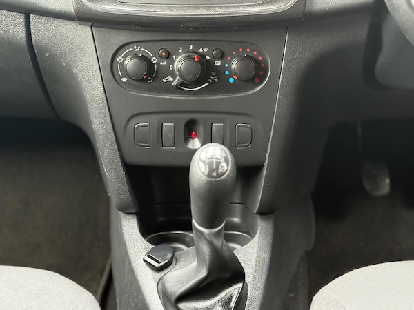 Used Dacia Sandero 2017 for sale - 76000919: Photo 19
