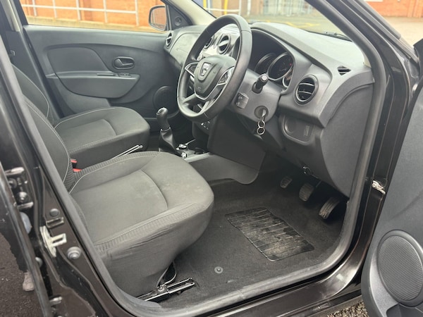 Used Dacia Sandero 2017 for sale - 76000919: Photo 28